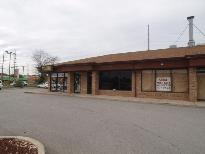 More Photos Of 801-861 W Maple Ave, Homewood Coworking Space