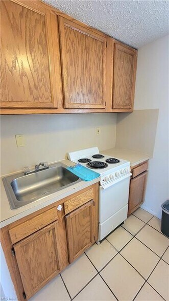 More Photos Of 3537 Liberty Ave, Vermilion Hotel For Sale