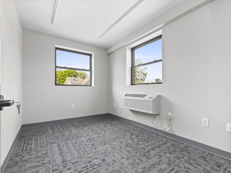 More Photos Of 950 Boylston St, Newton Office For Sale