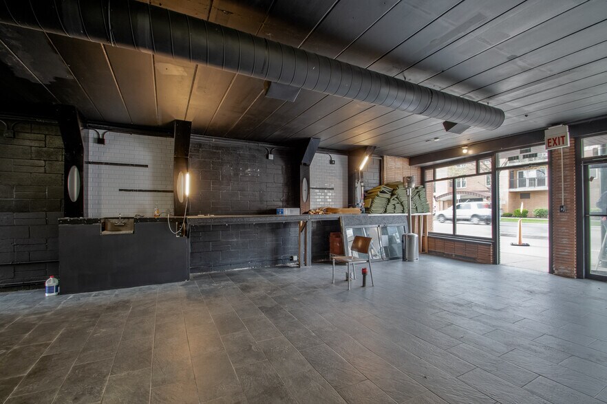 More Photos Of 7409 W Irving Park, Chicago General Retail For Sale