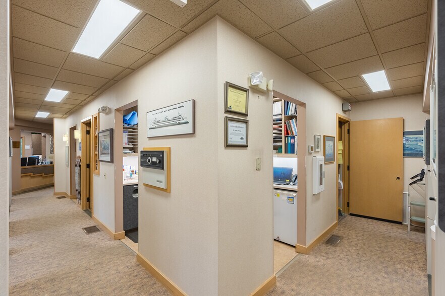 More Photos Of 3136 Squalicum Pky, Bellingham Medical For Sale