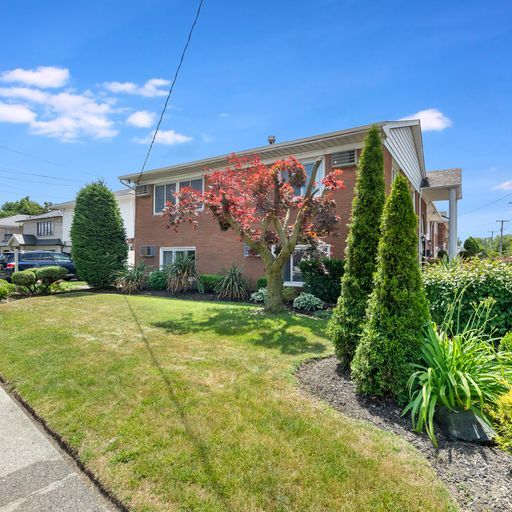 Primary Photo Of 163-05 91st St, Howard Beach Office Residential For Lease