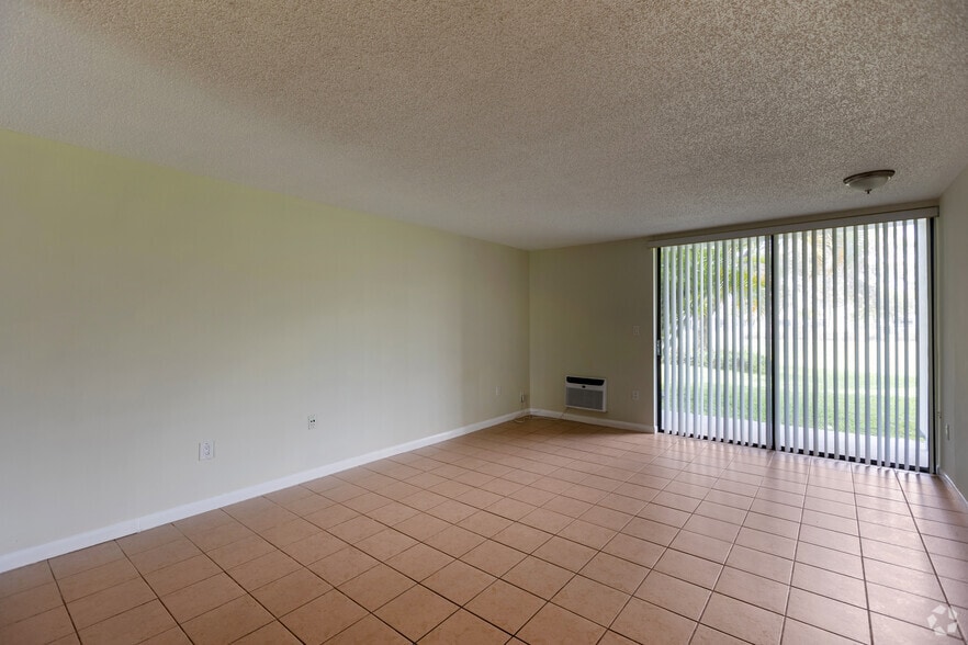 More Photos Of 750-770 NE 195th St, Miami Apartments For Sale