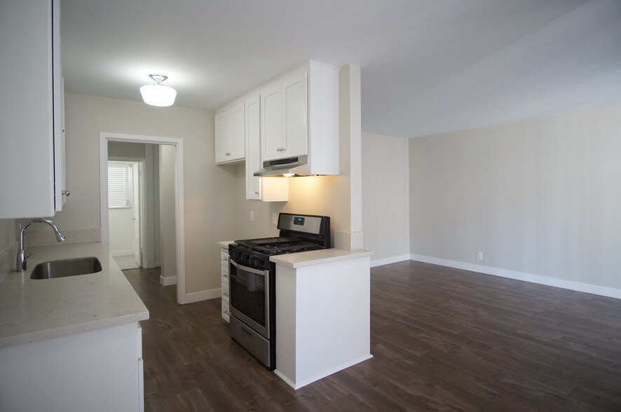 More Photos Of 1142-1148 E 1st St, Long Beach Apartments For Sale