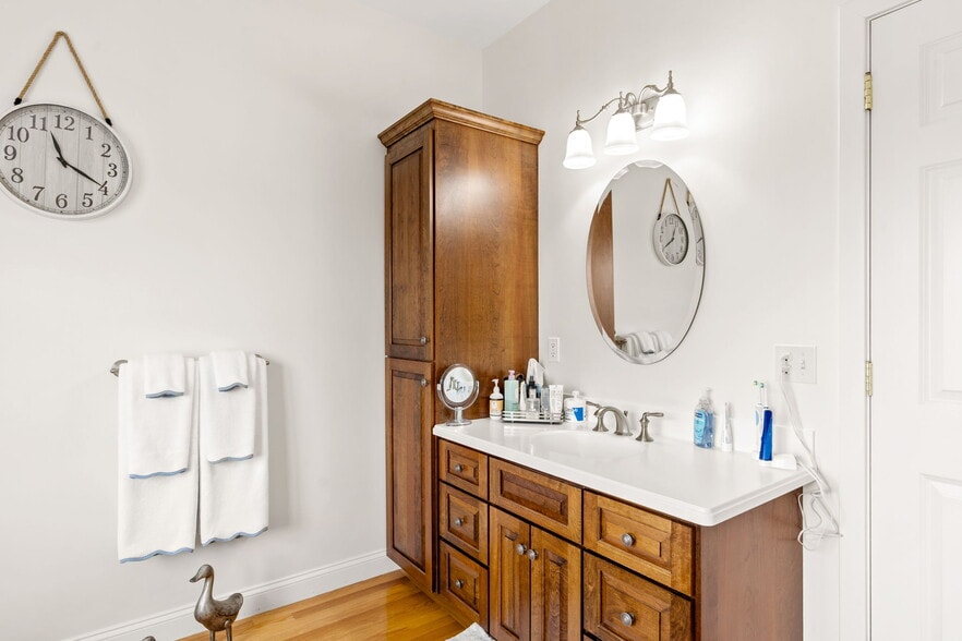 More Photos Of 112 Liberty St, Danvers Marina For Sale