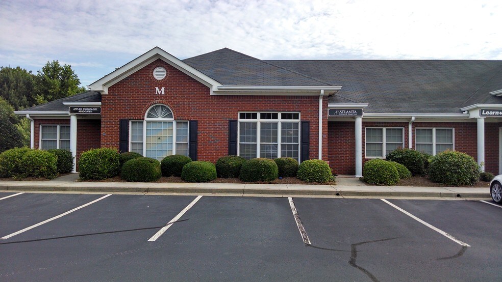 Primary Photo Of 555 Sun Valley Dr, Roswell Office For Sale