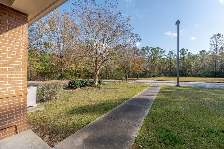 More Photos Of 6408 Highway 28 E, Pineville Office For Sale