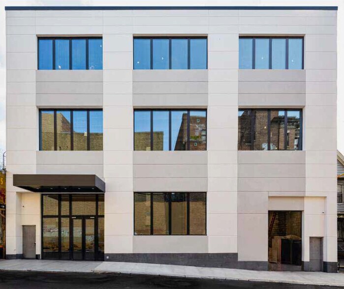 More Photos Of 2511 E Marion Ave, Bronx Medical For Lease