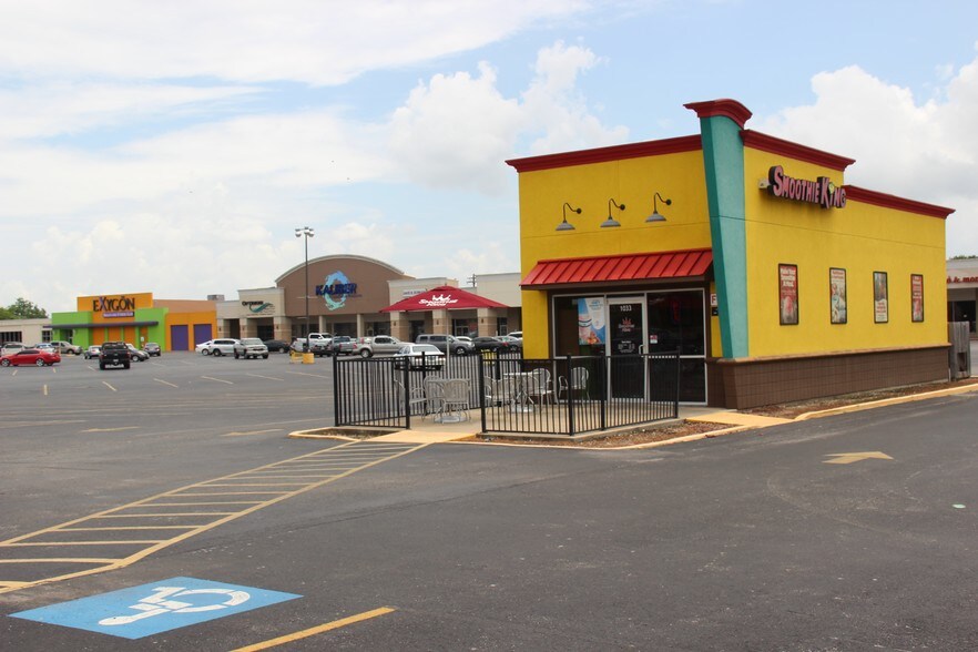 More Photos Of 1001-1039 Nederland Ave, Nederland Unknown For Lease