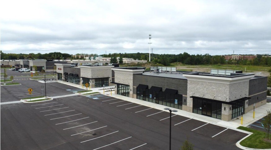 More Photos Of 291-299 Haggerty, Commerce Township Unknown For Lease