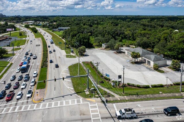 More Photos Of 14993 N Cleveland Ave, North Fort Myers Convenience Store For Sale