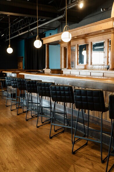 More Photos Of 5264 Verona Rd, Fitchburg General Retail For Sale