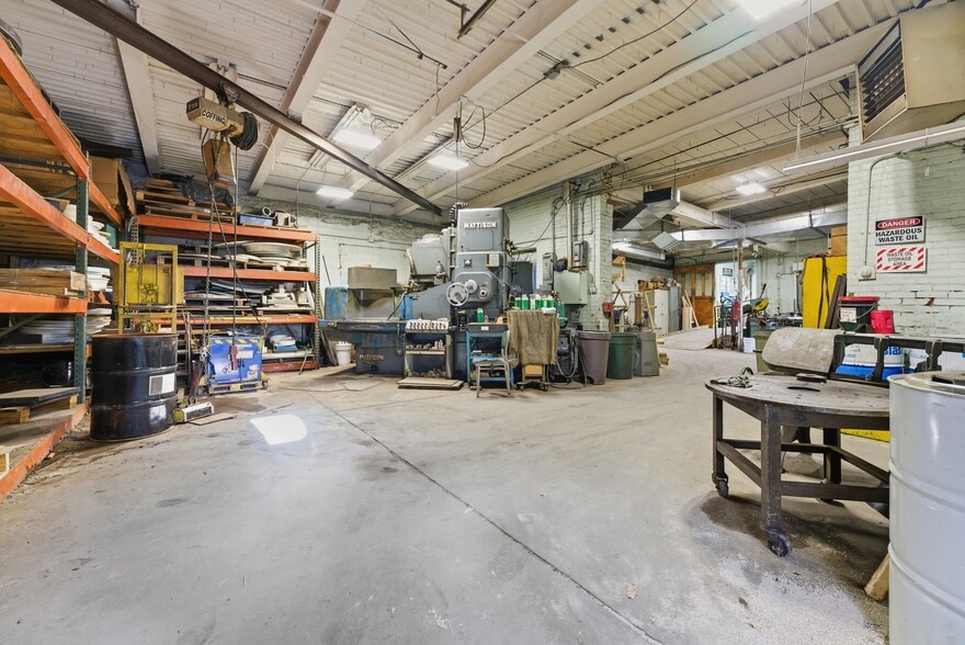 More Photos Of 330 Fuller Rd, Chicopee Distribution For Sale