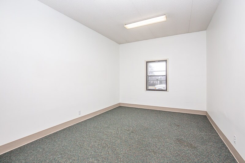 More Photos Of 510 Rosebank Ave, Nashville Schools For Lease