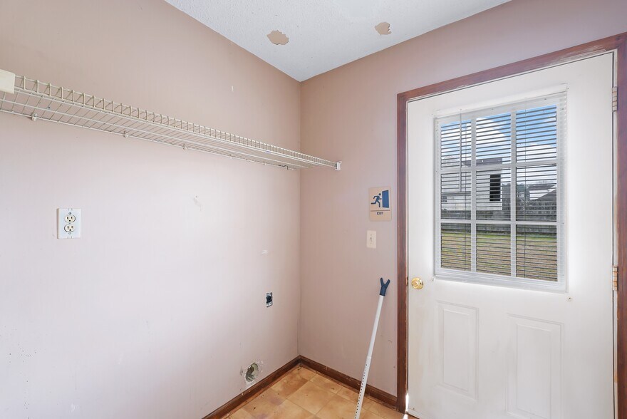 More Photos Of 124 Evergreen Trl, Cartersville Apartments For Sale