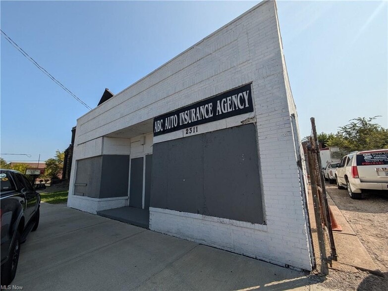 More Photos Of 2311 E 55th St, Cleveland Office For Sale