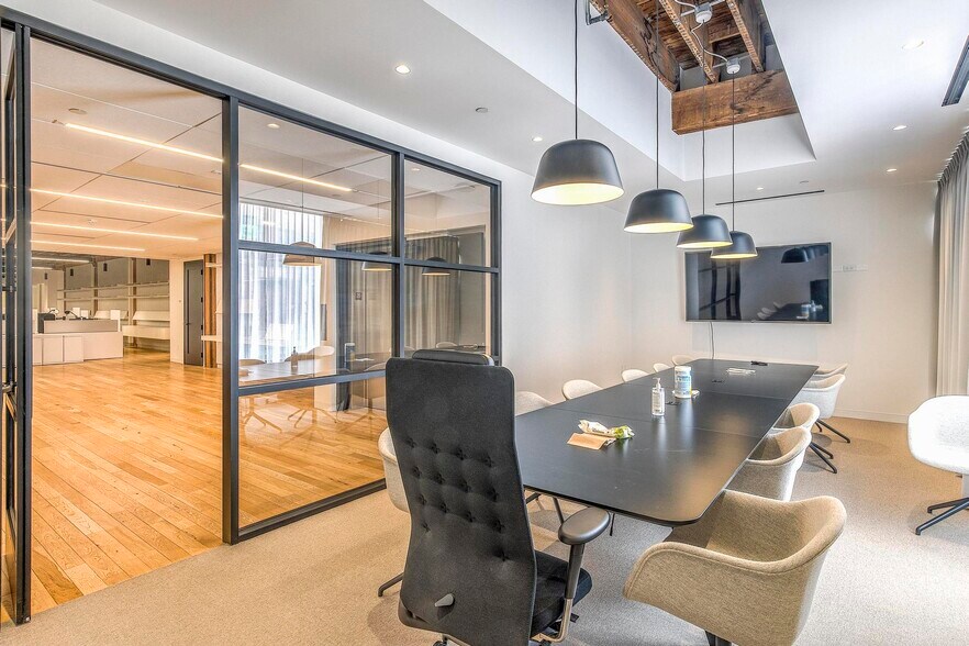 More Photos Of 510-514 S Broadway, Los Angeles Office For Lease