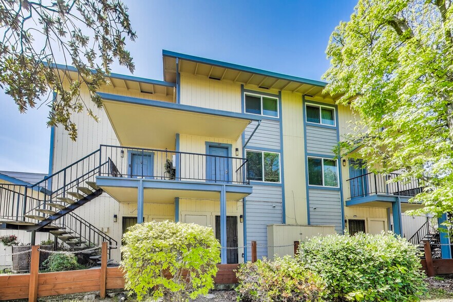 More Photos Of 1050 Glad Tidings Way, Hayward Apartments For Sale
