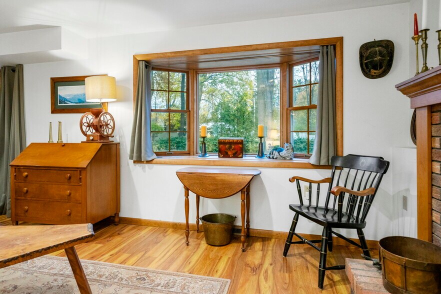 More Photos Of 6 Arbor Dr, Glens Falls Office For Sale