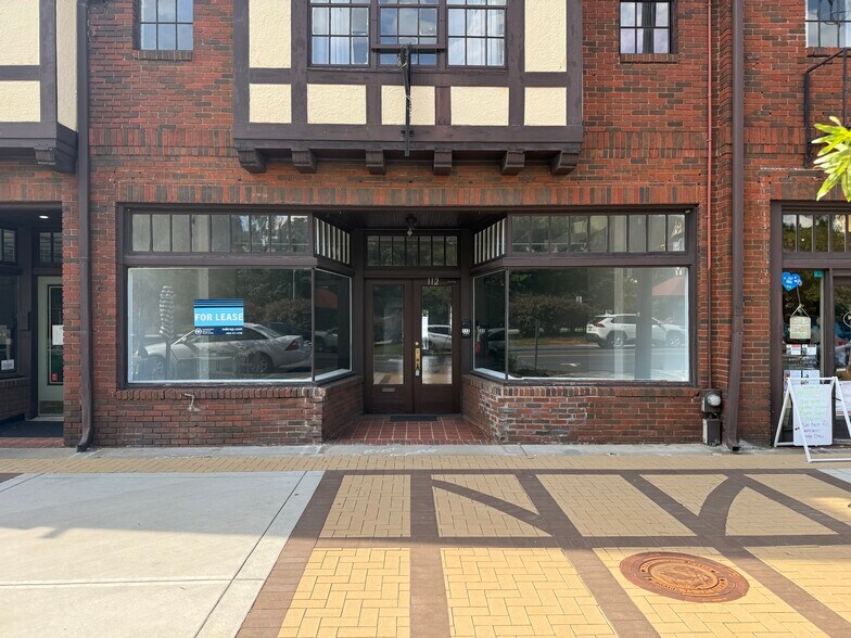 More Photos Of 106-128 N Avondale Rd, Avondale Estates Storefront Retail Office For Lease
