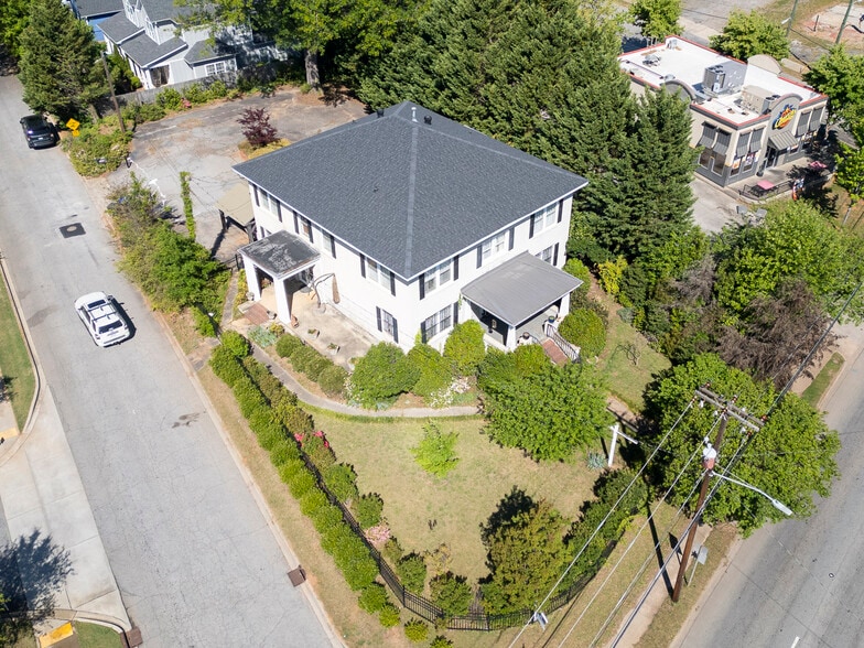 More Photos Of 906 Augusta St, Greenville Office For Sale