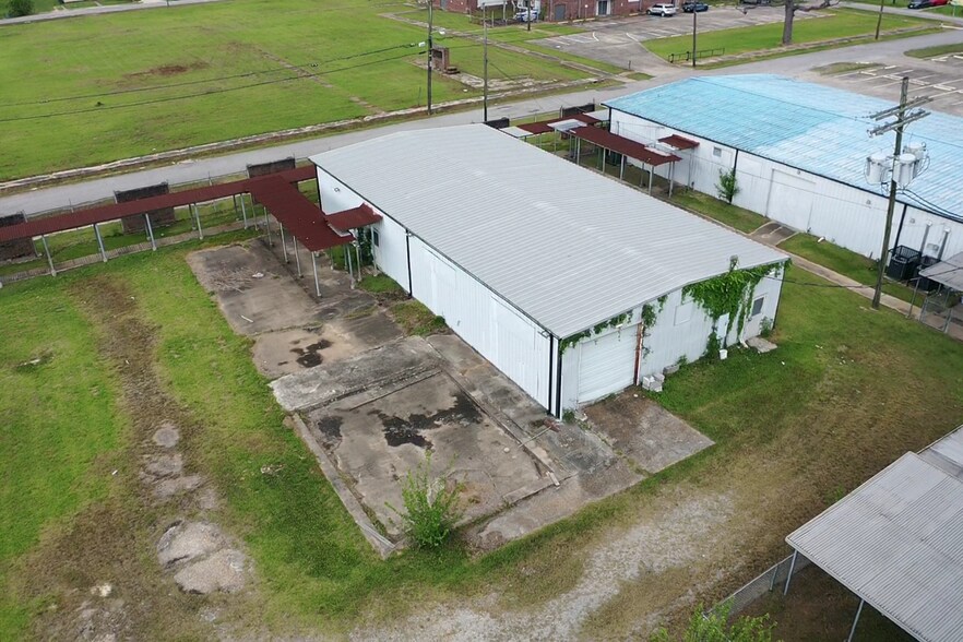 More Photos Of 1800 Pope St, Beaumont Flex For Lease