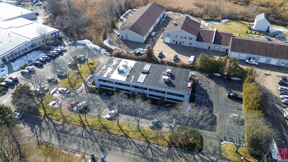 More Photos Of 37 Soundview Rd, Guilford Medical For Lease