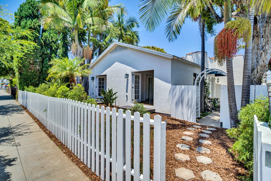 Primary Photo Of 1231-1233 17th St, Santa Monica Apartments For Sale