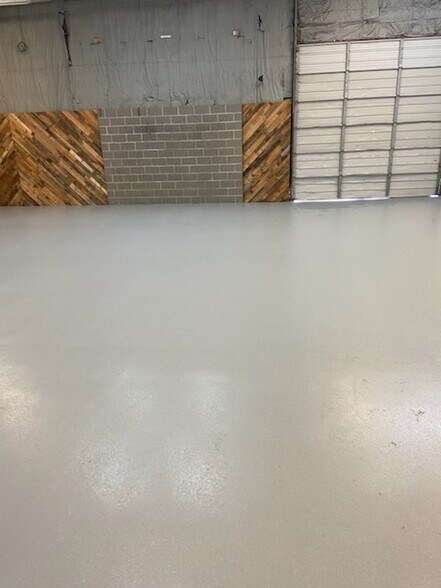 More Photos Of 1917 Hydro Dr, Austin Warehouse For Sale