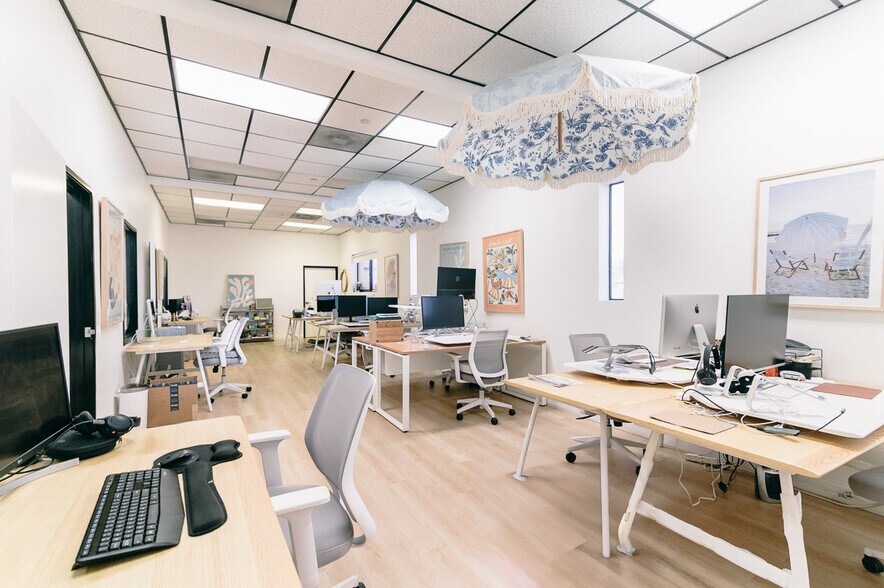 More Photos Of 19010 S Alameda St, Rancho Dominguez Distribution For Lease