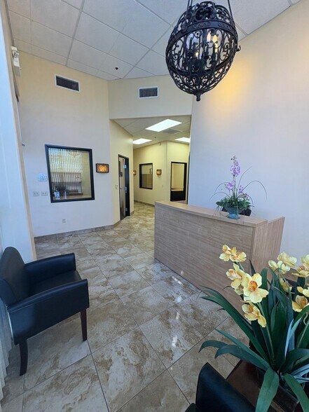 More Photos Of 20634 N 28th St, Phoenix Warehouse For Sale