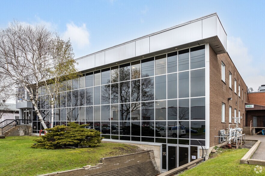 More Photos Of 3700 Rue Griffith, Montréal Coworking Space