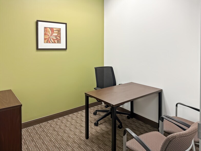 More Photos Of 405 State Highway 121 Byp, Lewisville Coworking Space