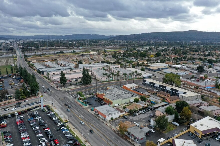 More Photos Of 3015 N Durfee Ave, El Monte Service For Lease