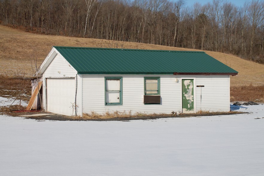 More Photos Of 11899 State Route 4, Whitehall Hotel For Sale