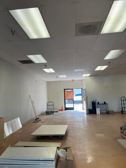 More Photos Of 270 N El Camino Real, Encinitas Storefront Retail Office For Lease