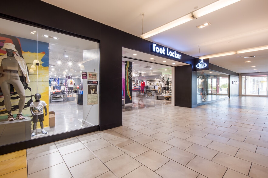 More Photos Of 2301-2401 Liberty Heights Ave, Baltimore Unknown For Lease