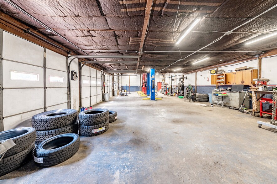 More Photos Of 1385 Greenbag Rd, Morgantown Industrial For Lease