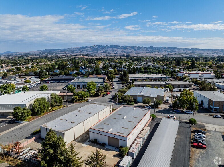 More Photos Of 995 Transport Way, Petaluma Warehouse For Sale