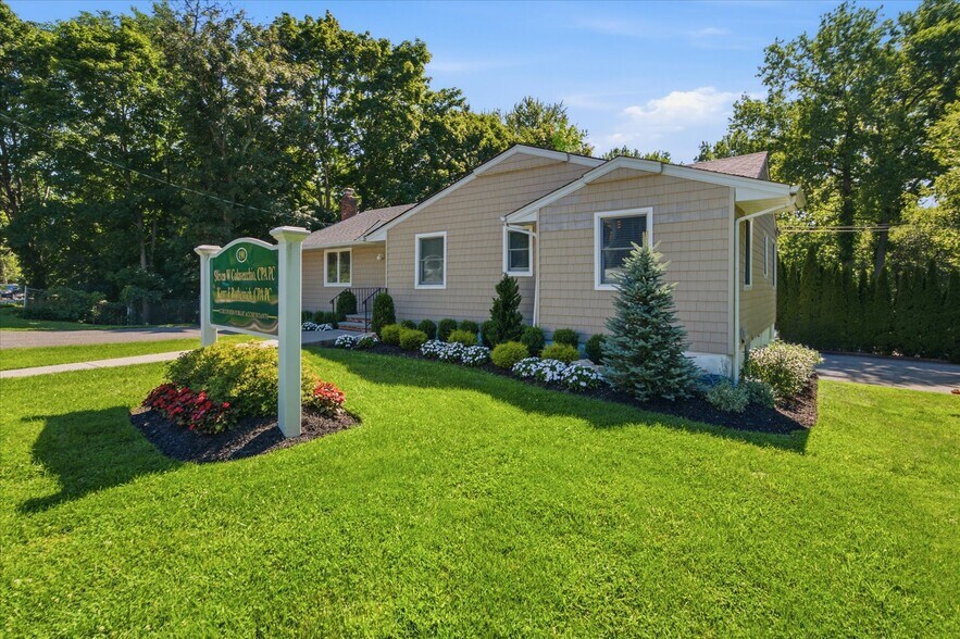 More Photos Of 198 Terry Rd, Smithtown Office For Sale
