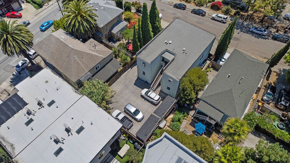 More Photos Of 74 Pearl St, Oakland Apartments For Sale