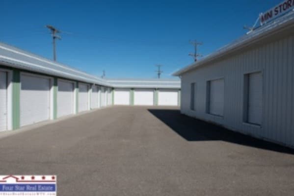 More Photos Of 482 SE 1st Ave, Ontario Self Storage For Sale