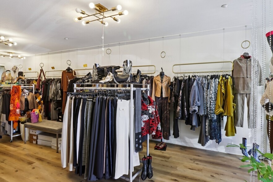 More Photos Of 1501 India St, San Diego Apartments For Sale