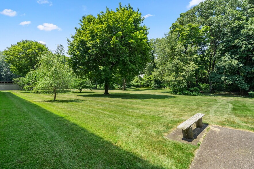 More Photos Of 3 Suburban Rd, Worcester Land For Sale