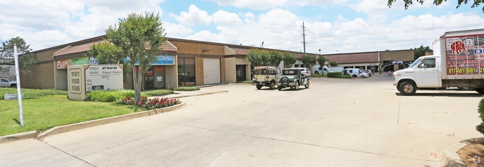 Primary Photo Of 10921 Shady Trl, Dallas Warehouse For Lease