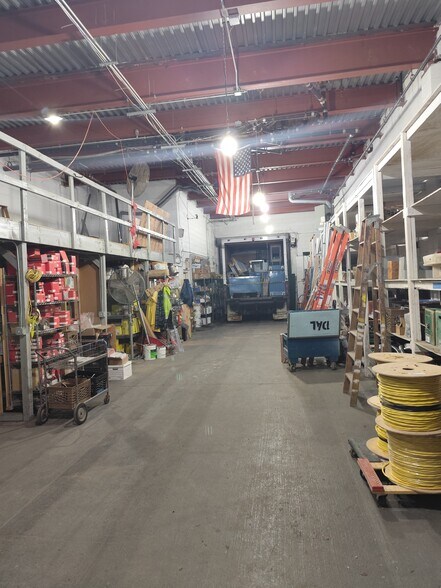 More Photos Of 218 52nd St, Brooklyn Warehouse For Lease