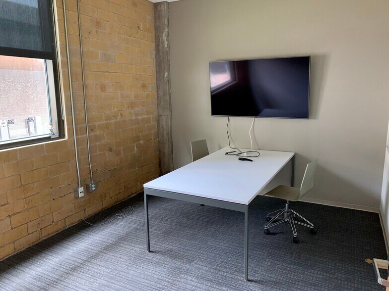 More Photos Of 2000 E 6th St, Austin Loft Creative Space For Lease