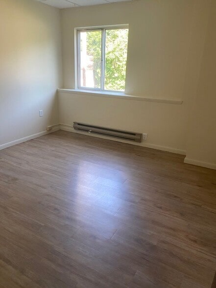 More Photos Of 27 Sunnyside Ave, Bemus Point Apartments For Sale