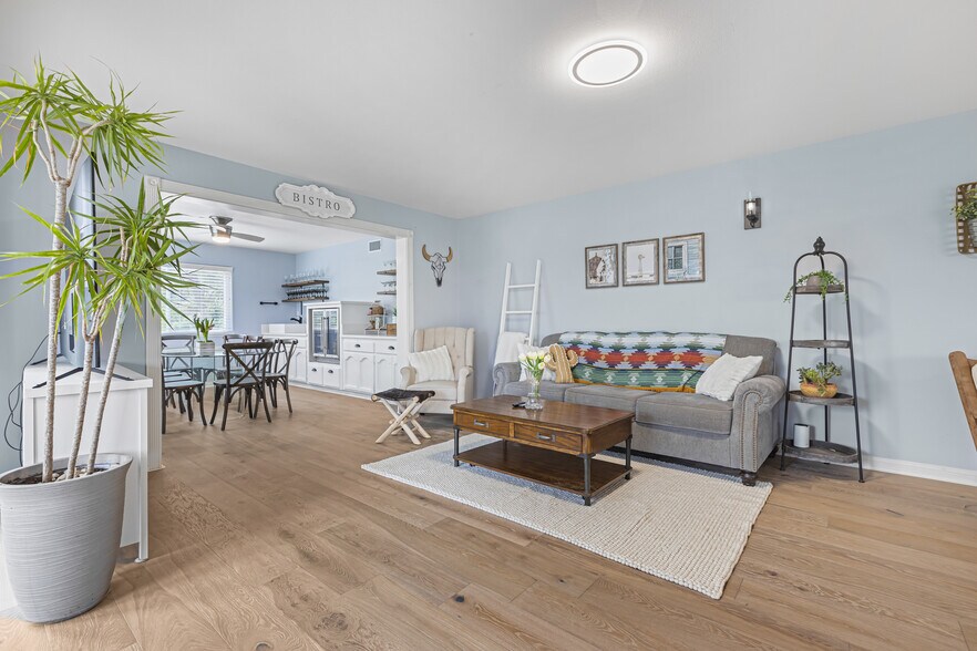 More Photos Of 22053 Highland St, Wildomar Specialty For Sale