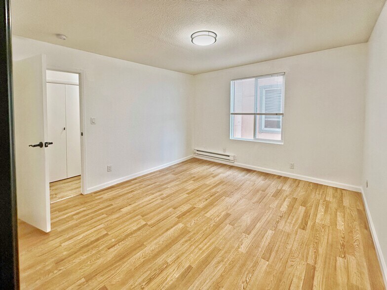 More Photos Of 1927-1929 Taraval St, San Francisco Apartments For Sale